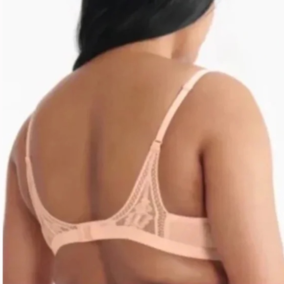 Knix Lace Deep V Bralette Sz XXL in Honey Peach - Picture 2 of 6